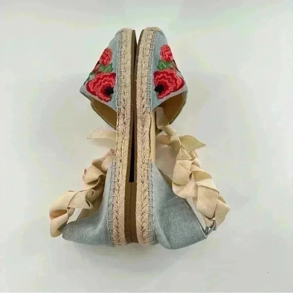 Jessica Simpson Flippo flats size 8.5 38.5 denim floral embroidered espadrilles - Picture 6 of 13